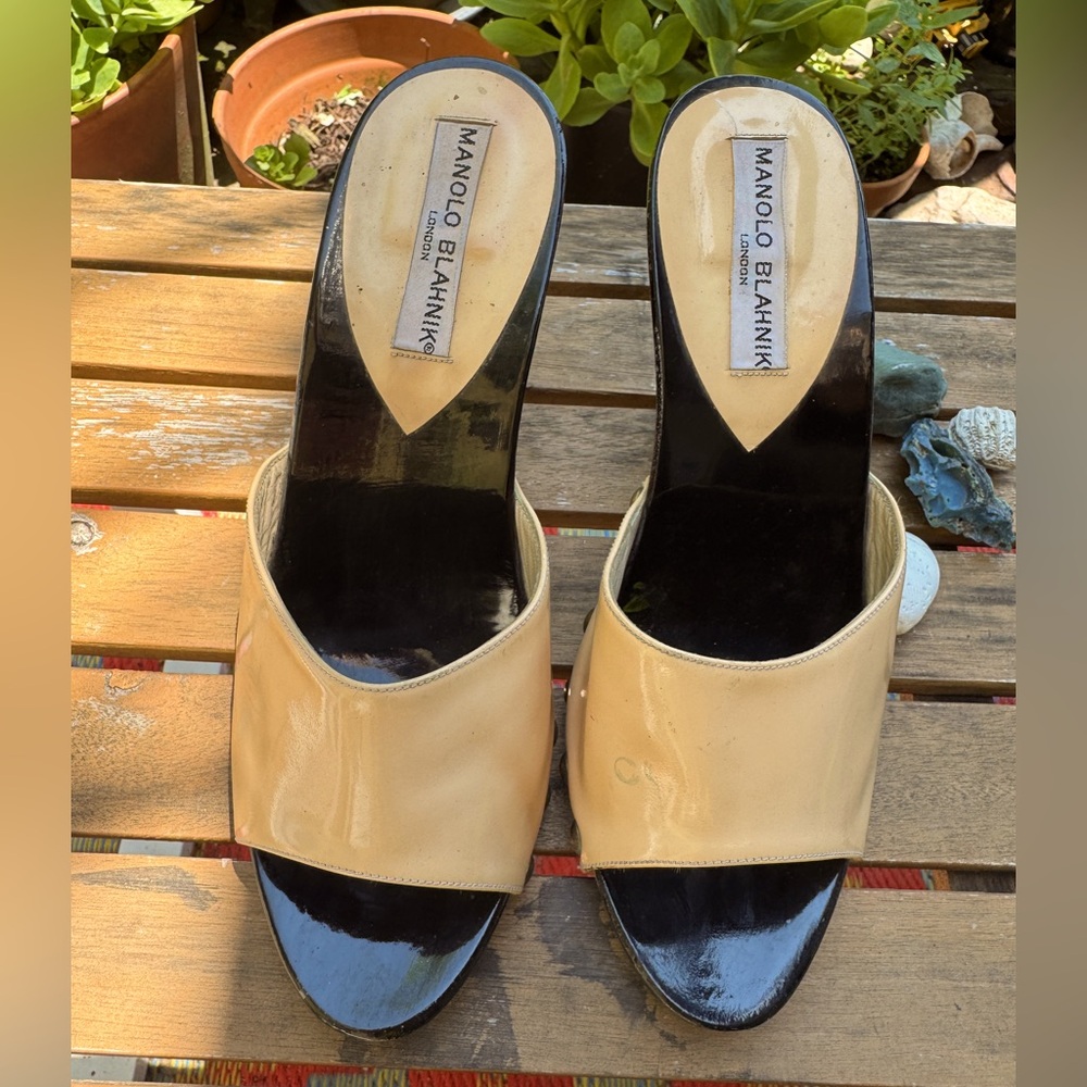 Manolo Blahnik vintage studded clogs 39